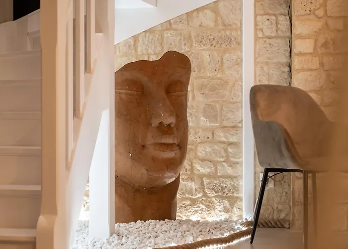 Love hotel Honeymoon